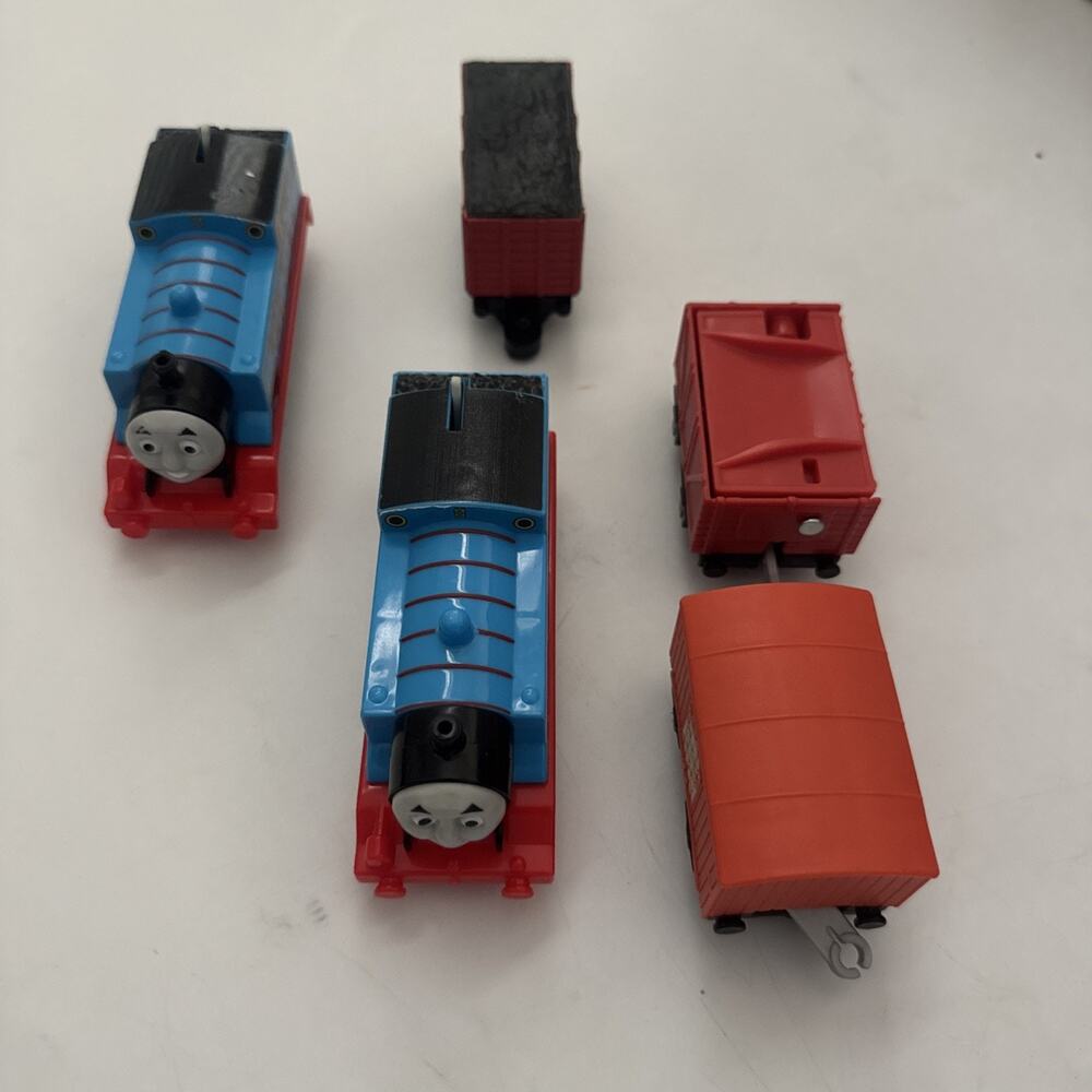 Thomas & Friends TrackMaster Motorized Thomas Train Engine Freight Lot